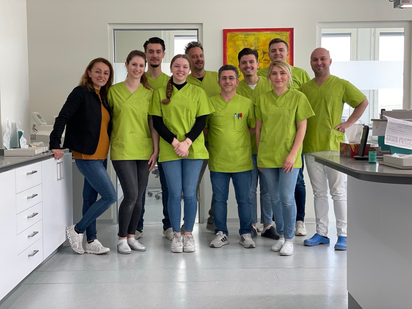 Das Team von Denta-Tech in Zürich